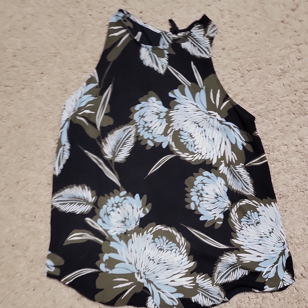 Who What Wear Silver Floral Blouse
